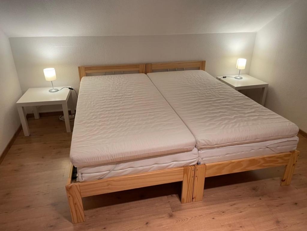 Ferienwohnung An Der Romantischen Strasse Direkt A3 Und A81 Eisingen  Εξωτερικό φωτογραφία